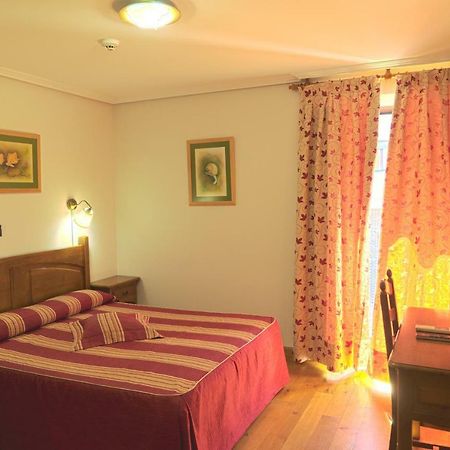 Hotel Jacobeo Белорадо Екстер'єр фото