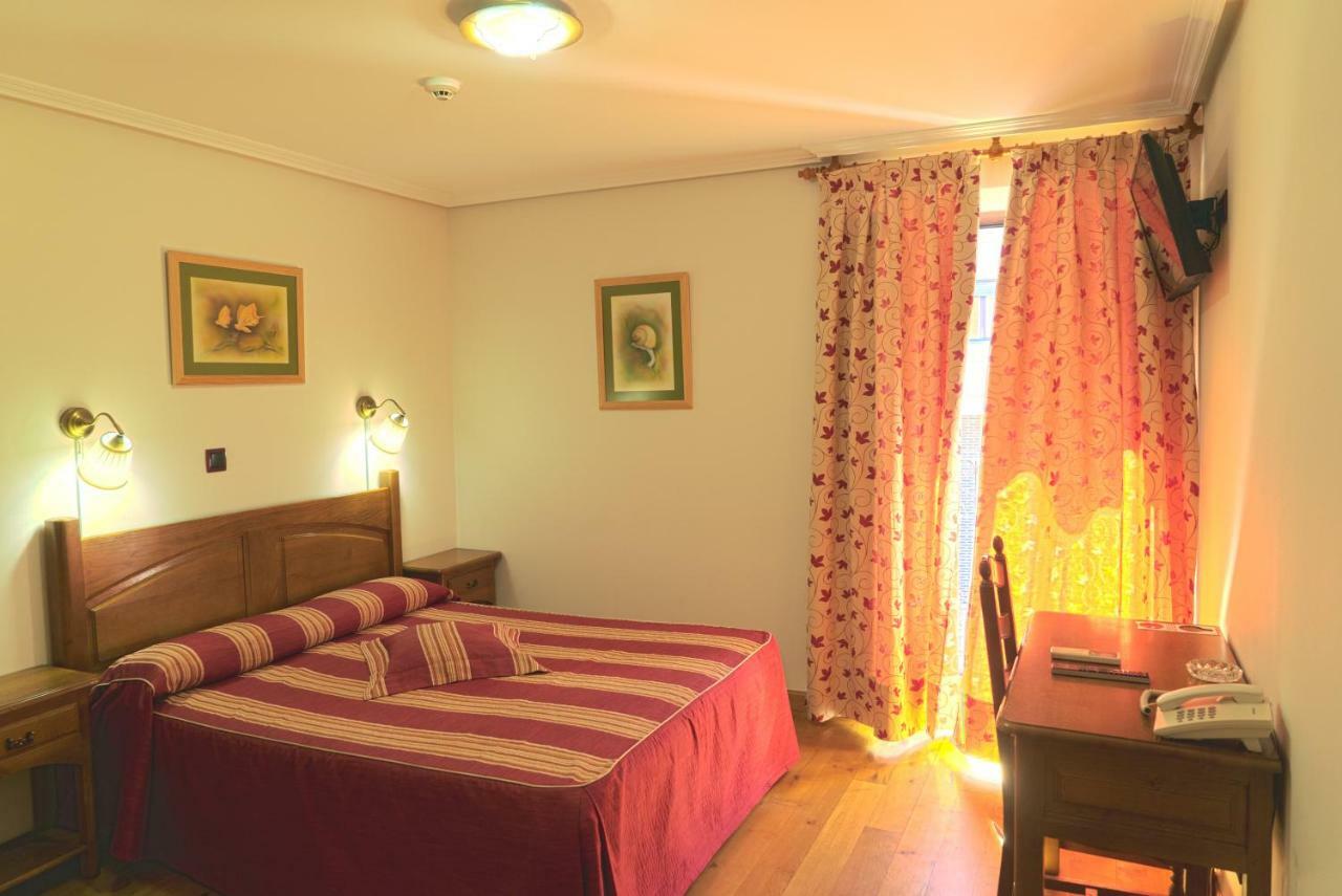 Hotel Jacobeo Белорадо Екстер'єр фото